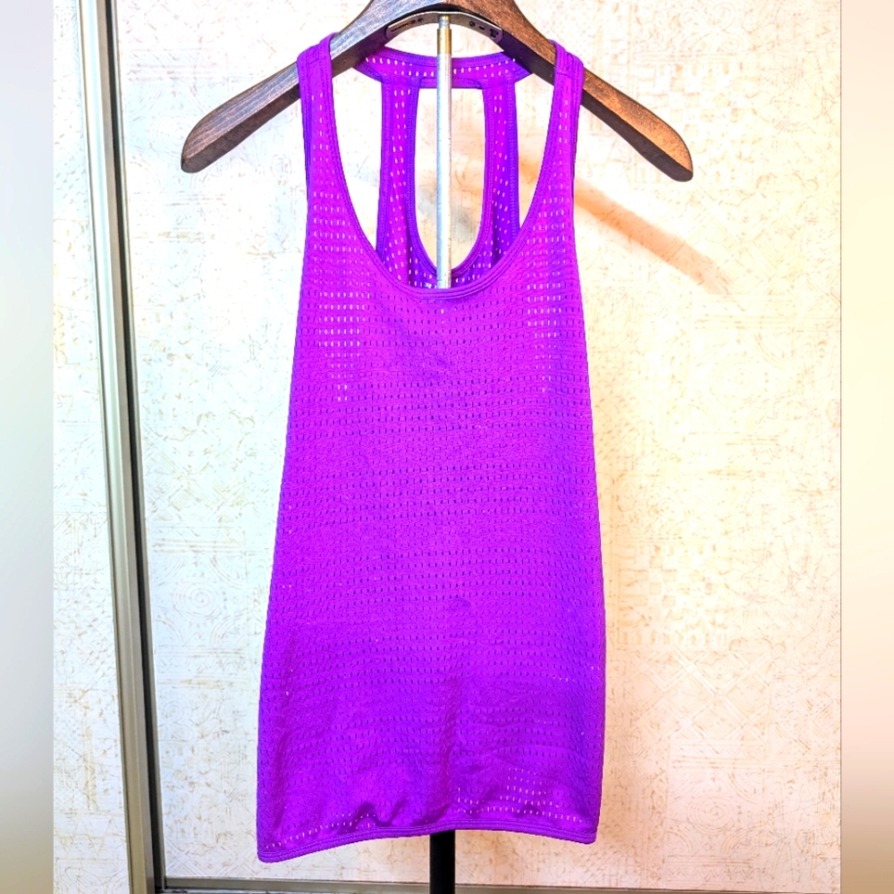 Athletic tank